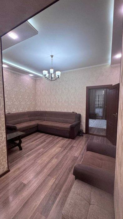 Участок в самом центре4.5 соток фасад15 Первая линия. Саракулька.