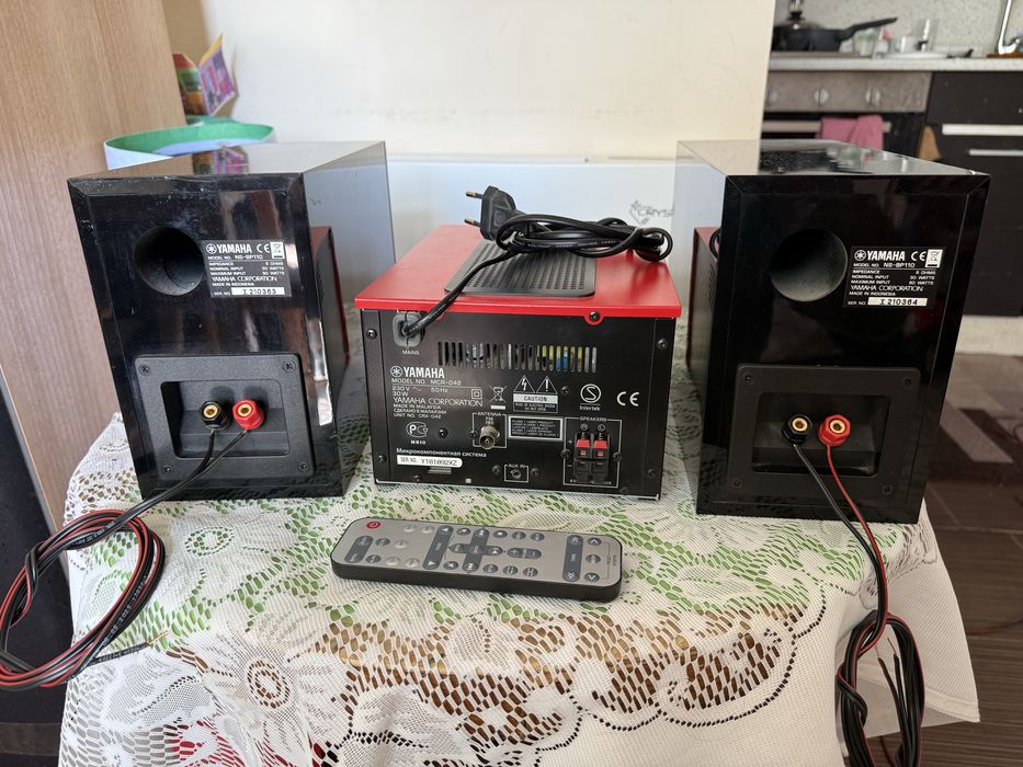 Yamaha MCR-042  NS-BP110 Мини система