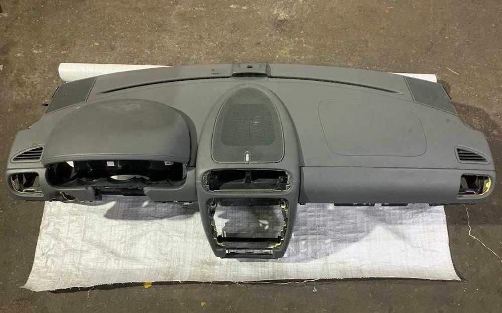 Панель передняя Porsche Cayenne