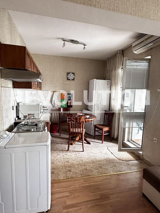 Дава се под наем Двустаен апартамент в Пловдив, Кючук Париж - 60 кв.м за 325 € - Снимка #2