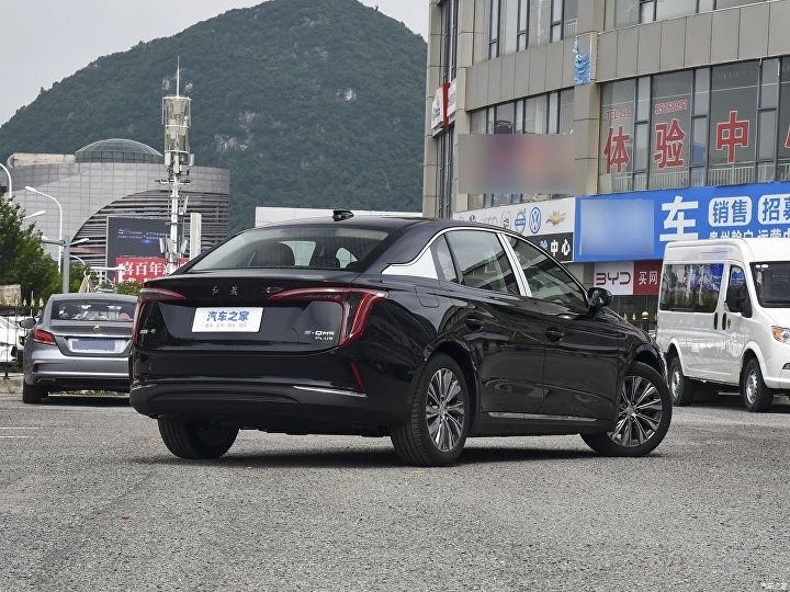 HongQi EQM-5 uchun orqa bamper | Задний бампер на HongQi EQM-5