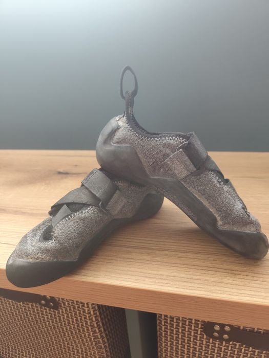 Vând espadrile catarare