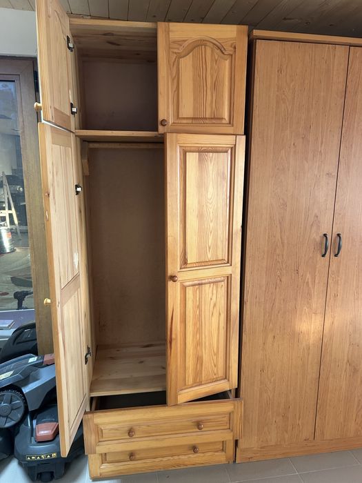 Гардероб от масив