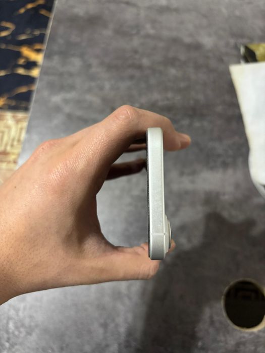 Айфон 16 документ коробка бар