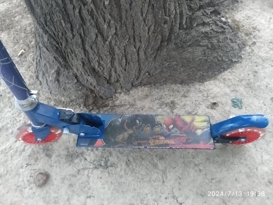 Самокат детский до 8ми лет человек паук