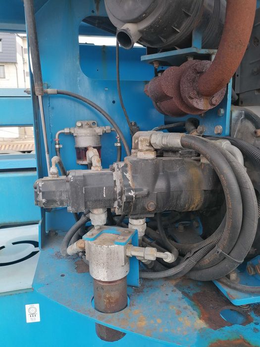 Vând nacelă articulata Genie Z60/34 RT an 2007