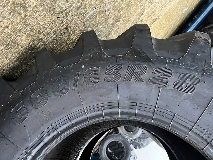 Anvelope noi radiale 600/65 R28 pentru tractor fata cu livrare rapida