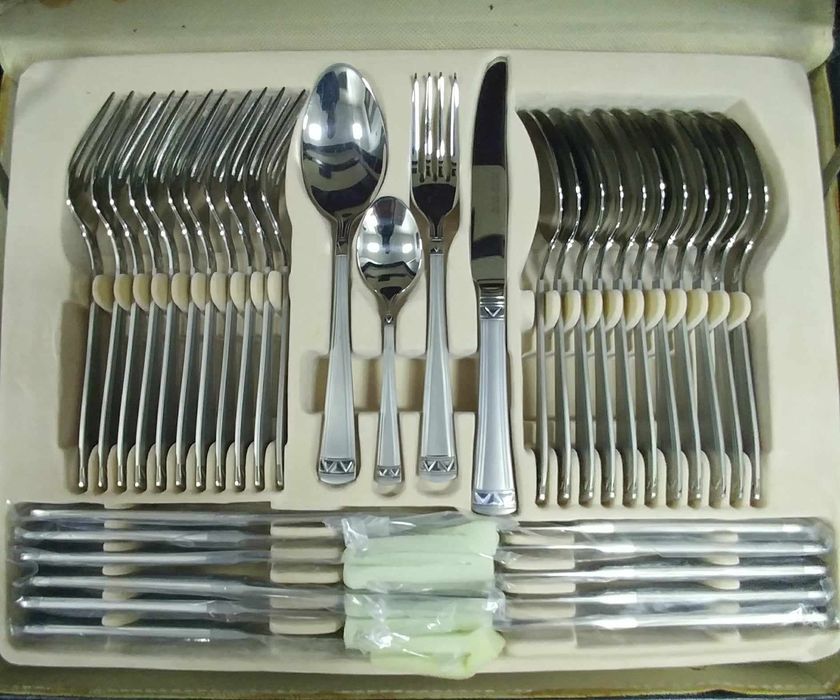 Комплект прибори Solingen-72части.