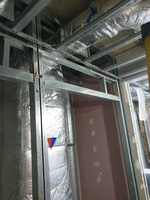 Oferim servicii de curățenie și renovare la cele mai avantajoase pretu