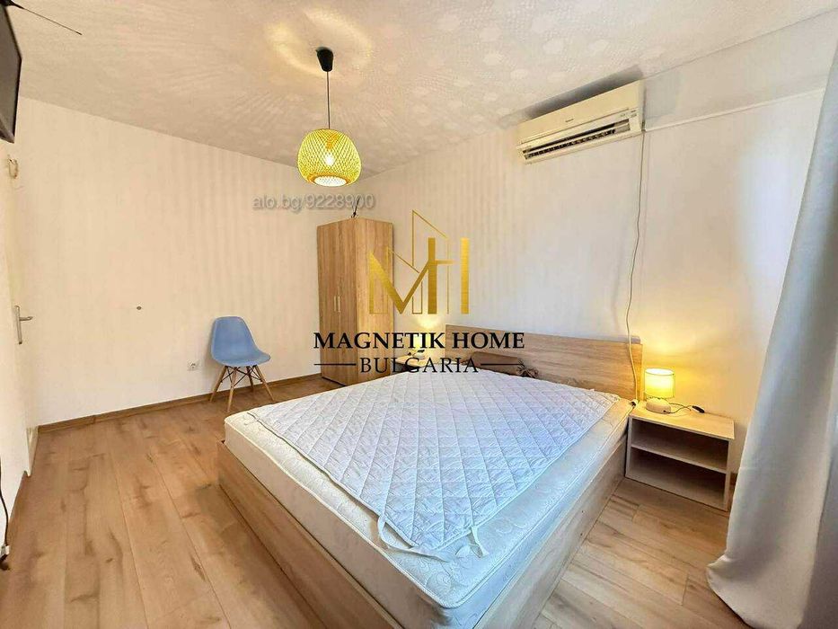 Разкошен двустаен апартамент с отделна кухня до у-ще ”Иван Вазов”