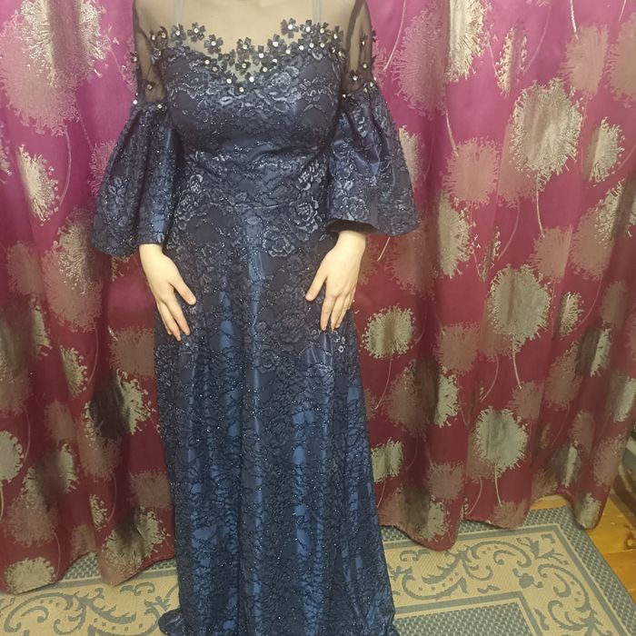 Продается вечернее платье