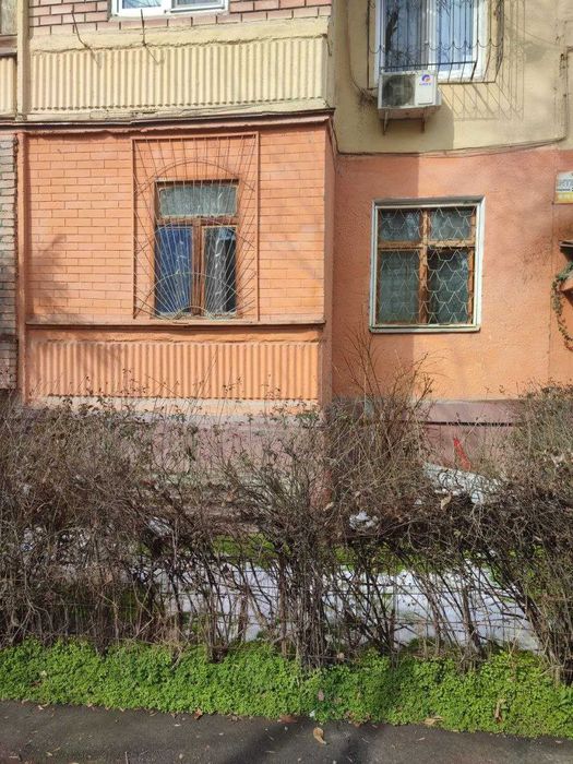 Продаётся 2/1/4 Авиасозлар-3 напротив Яшнобод тойхона