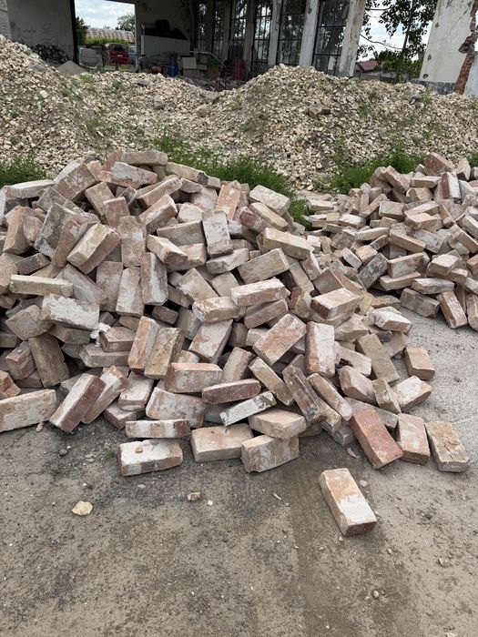 Caramida din demolari 1.5 de bani bucata