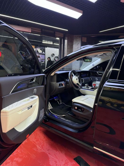 Hongqi E HS-9 qora 2021/2023