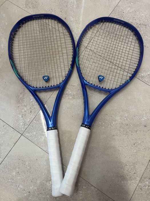 Yonex Ezone 98 305гр. Грип3
