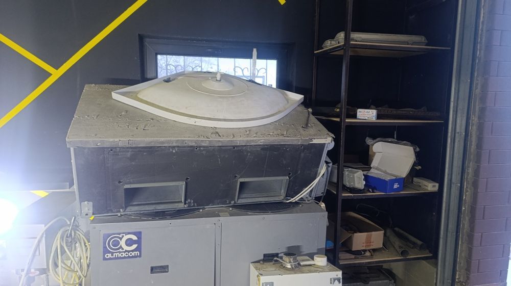 Продам холодильник и кондиционер