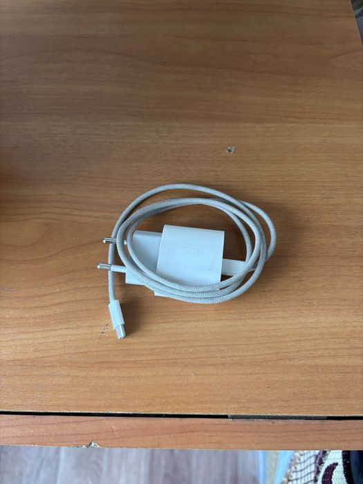 Продам Iphone 15