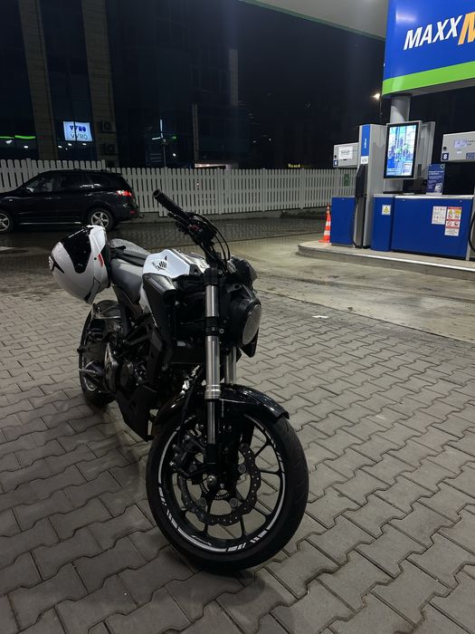 Honda CB125R 2019