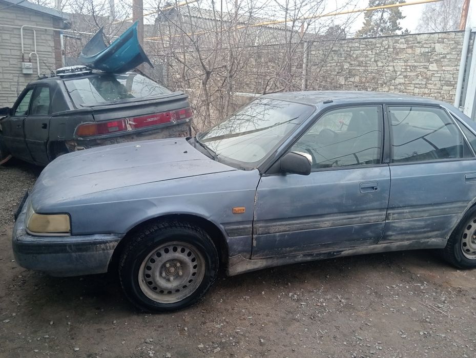 Продам автомобиль мазда626
