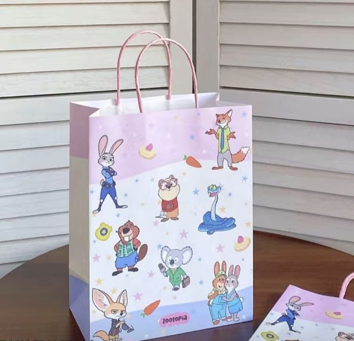 Продам на 8 марта, тематика  Зверополис