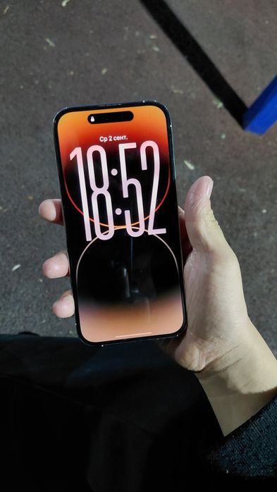 Продам айфон 14 про