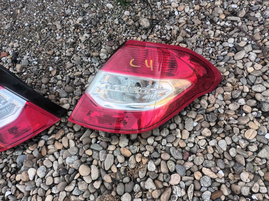ляв и десен стоп за ситроен ц4 2010 - 2015 CITROEN C4 II