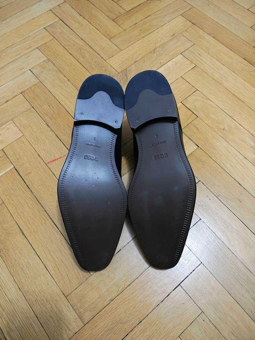 Мъжки официални обувки Hugo Boss размер 42. Като нови.