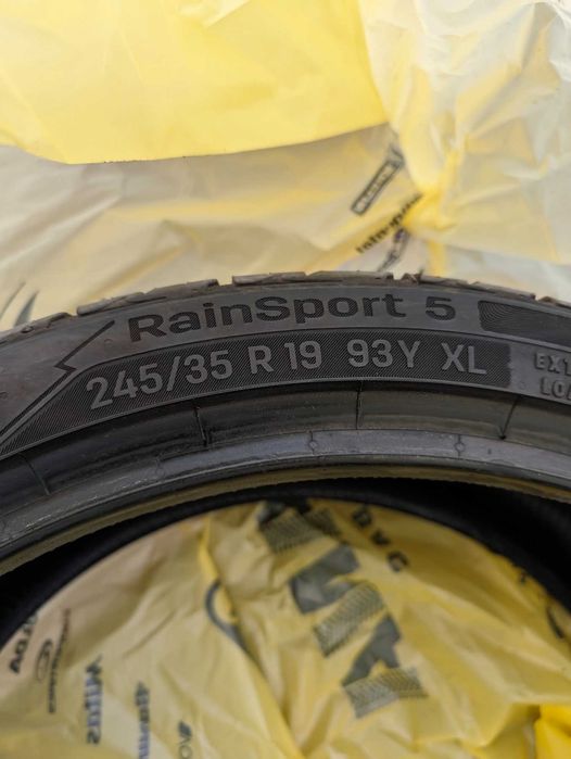 Автомобилни гуми DOT23 UNIROYAL 245/35  R19
