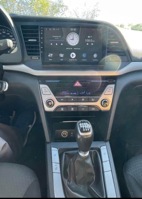 Hyundai Elantra  127k km reali!