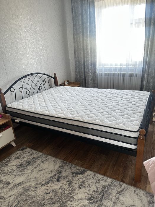 Продаю кровать 1,5 спальную