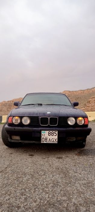 Продам машину БМВ е34 1991 года.