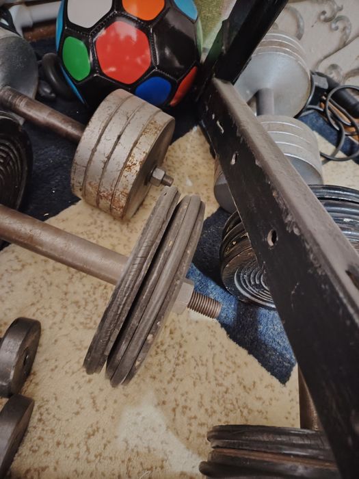 Набор жим лёжа штанга, гантели, блины.