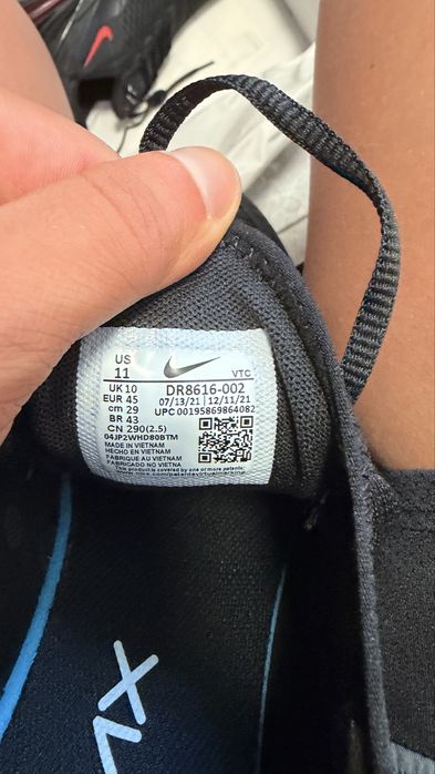 Nike air max 270 marimea 45 noi nepurtati.