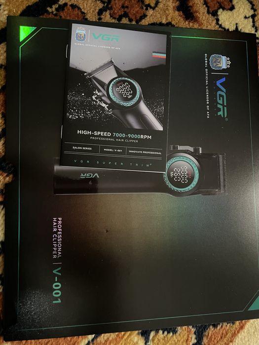 Машинка для стрижки vgr-v001