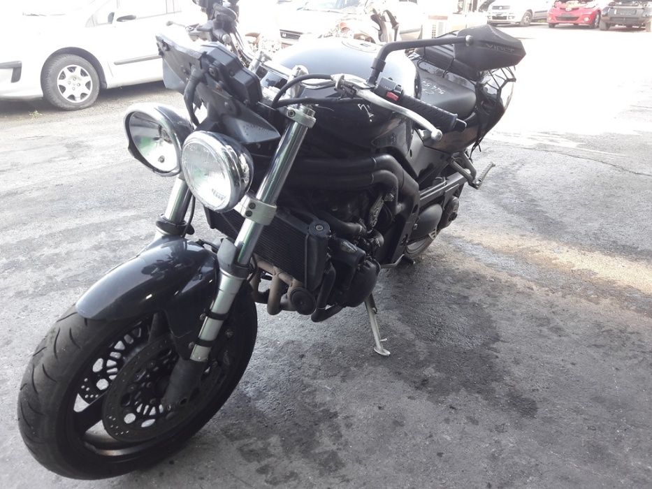 Триумф дайтона (Triumph Street Triple 660i-955i,Daytona 955i,Boneville 900T) на части