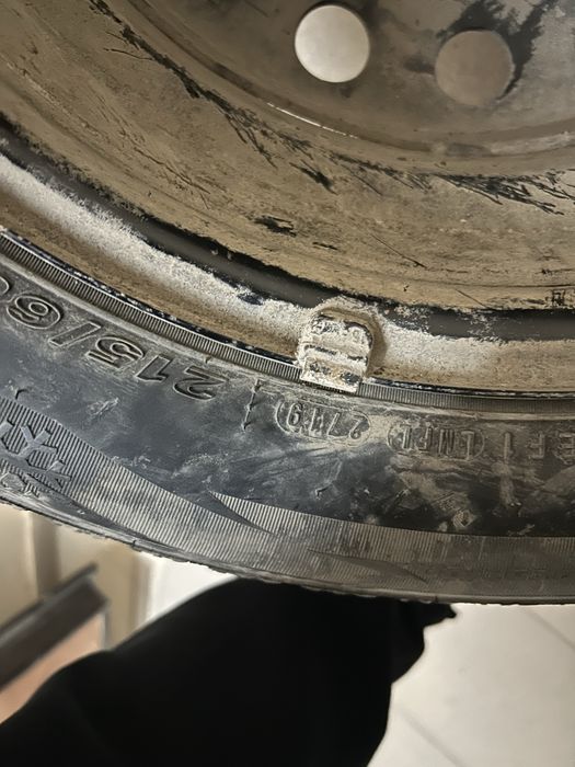 Продам запаску на Р16 зимняя