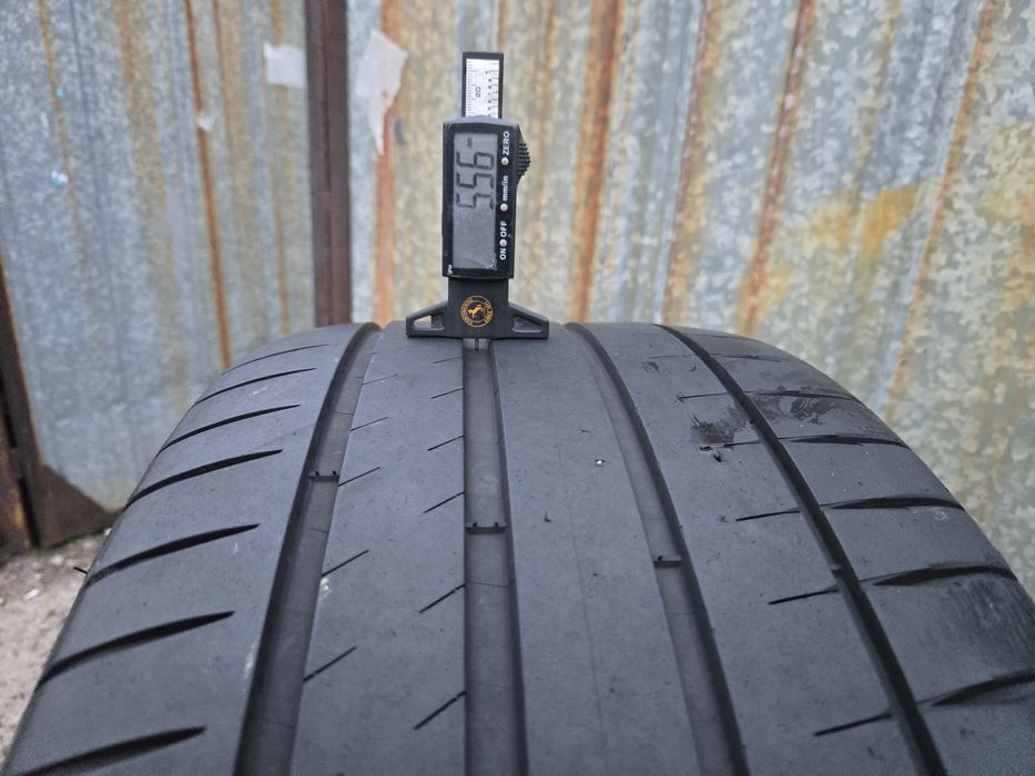 2бр. 275 40 19 Michelin летни.