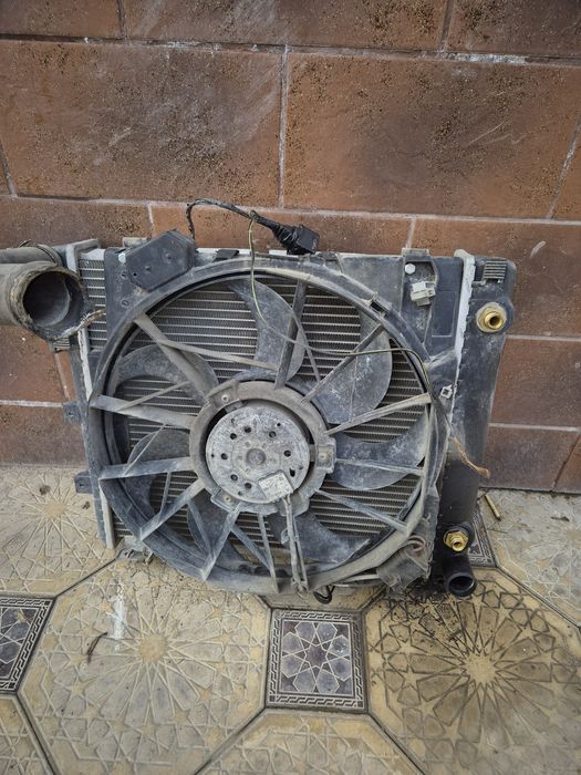 Радиатор с эл вентилятором