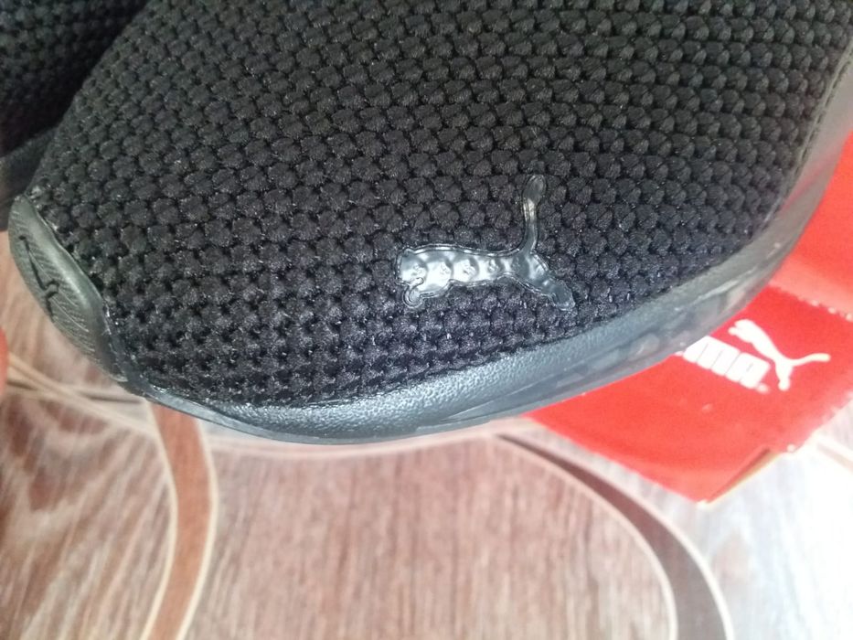 Продам кроссовки "Пума".