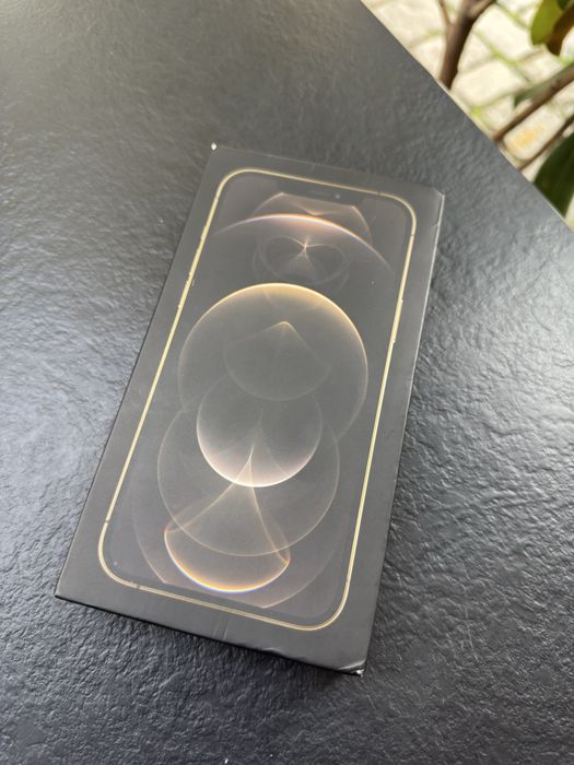 iPhone 12 Pro Max 128GB | 100% Батерия | ТОП СЪСТОЯНИЕ | Отключен