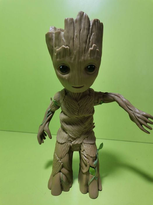 Gardienii Galaxiei, Seria Advengers Mar el, figurină interactivă Grot