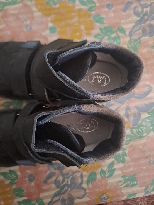 Зимни боти Колев и Колев