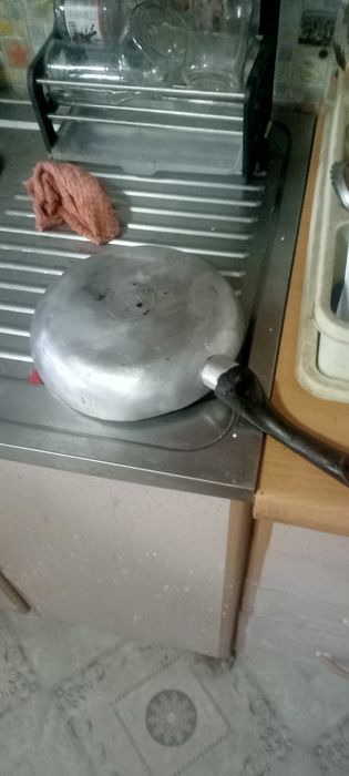 Чищю от нагара казанки и скаваротки