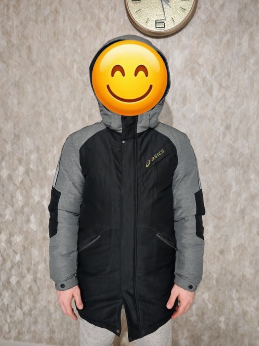 Зимняя , очень теплая куртка Asics