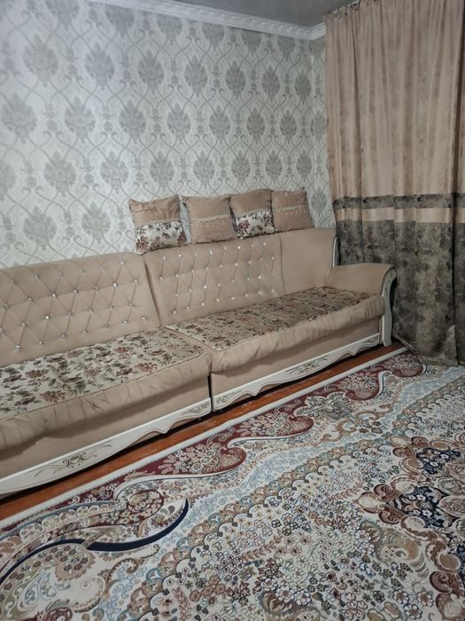 Срочно продам диван