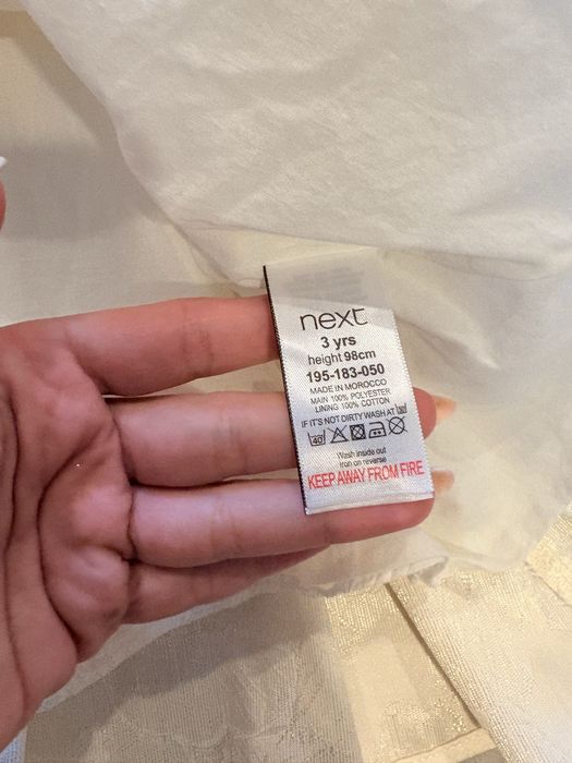 Next официални рокли 3-4 години,  с бродерия