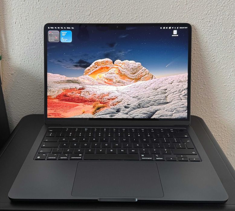 Laptop Macbook Air 13", M3, 16GB RAM, 512GB SSD