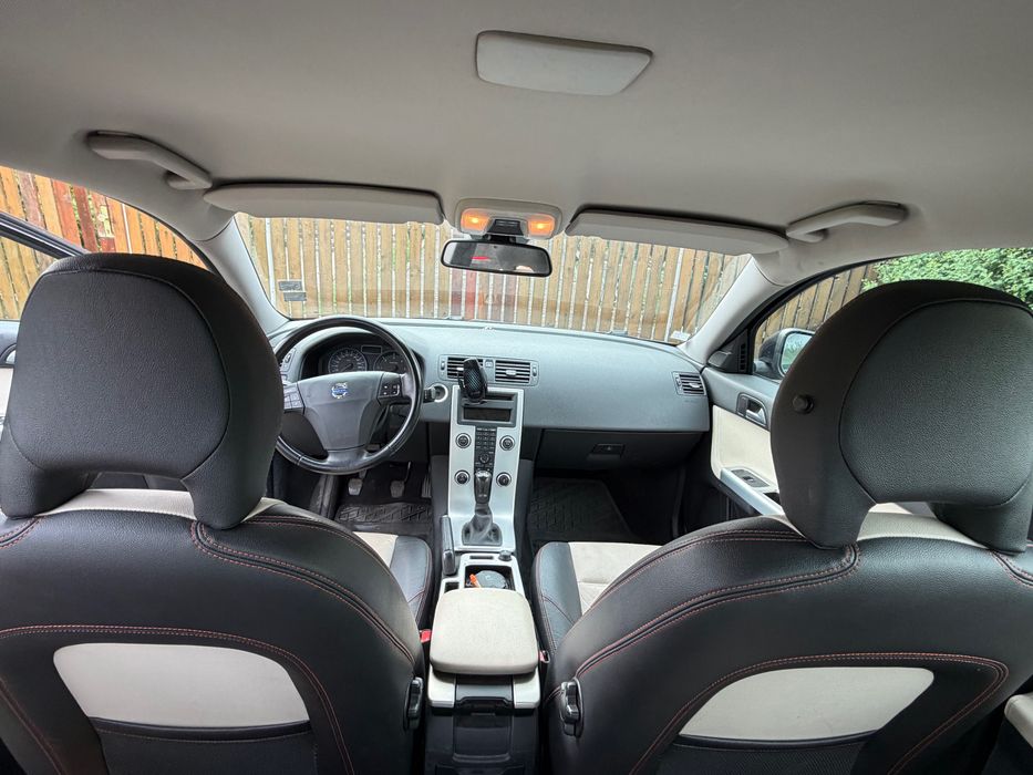 Volvo S40 1.6 Diesel 115 CP – 154.000 km – Primul proprietar