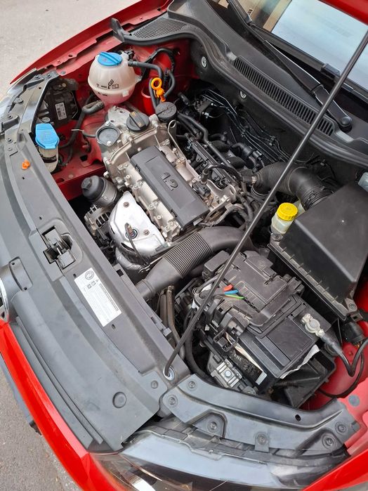 VW Polo 1.2 60hp Реални 18000км