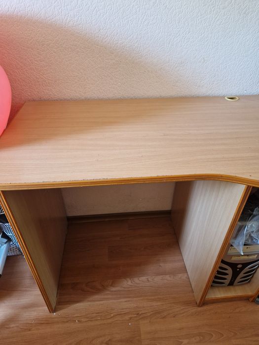 Стол продам продам